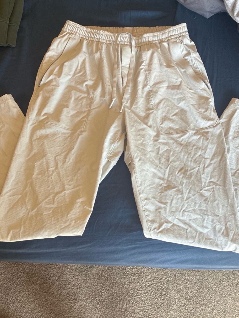 lululemon athletica Men's Beige Elastic-Waist Joggers